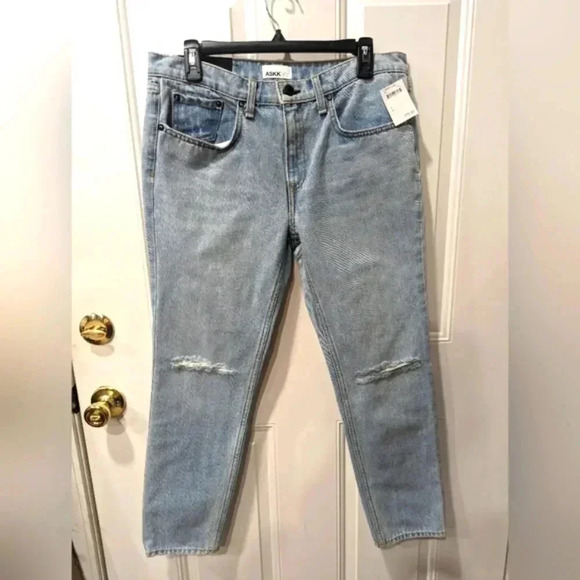 ASKK NY‎ | Distressed Light Wash Carrot Jeans | 100% Cotton - Size 27 - Picture 2 of 11